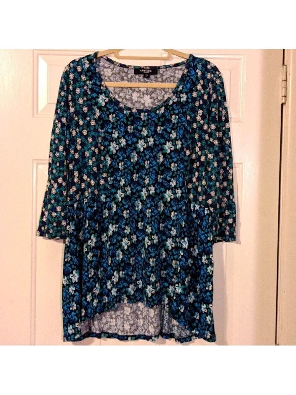 Chelsea Floral Tunic Top 3/4 Sleeve Plus Size 1X Spring Summer Long Shirt